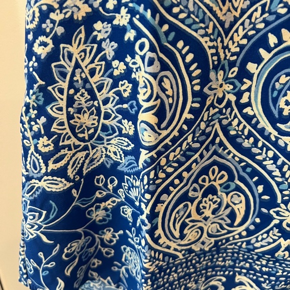 Savanna Jane Blue Embroidered Blouse size large NWT - Picture 9 of 16